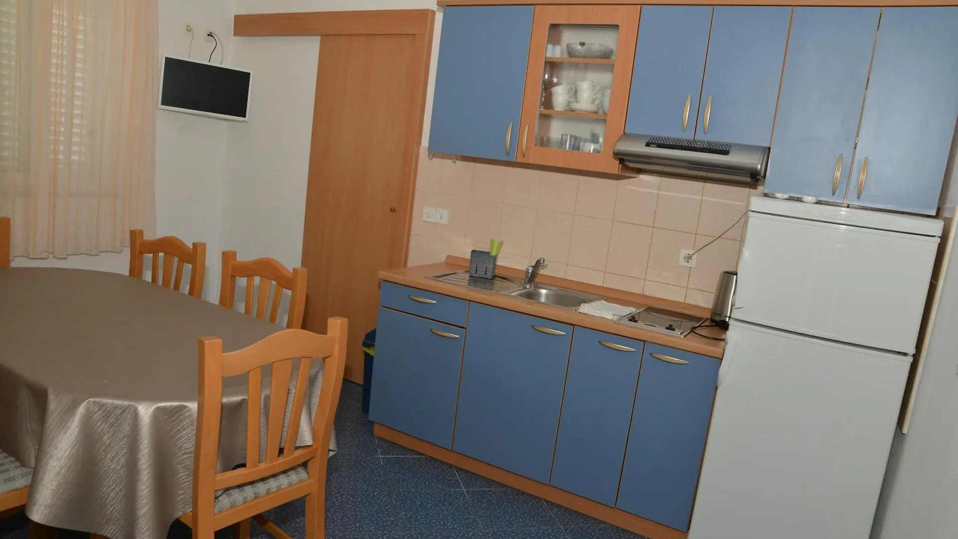Apartments Lonic Kukljica 0*,  Croatia