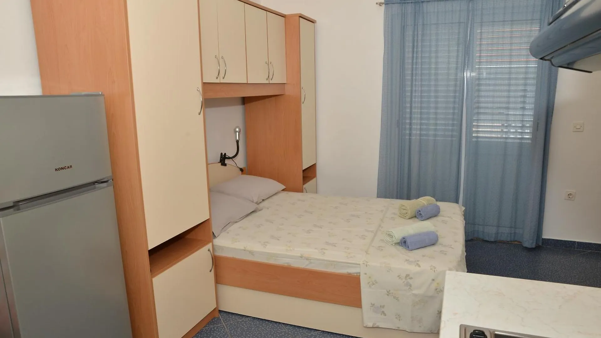 Apartments Lonic Kukljica