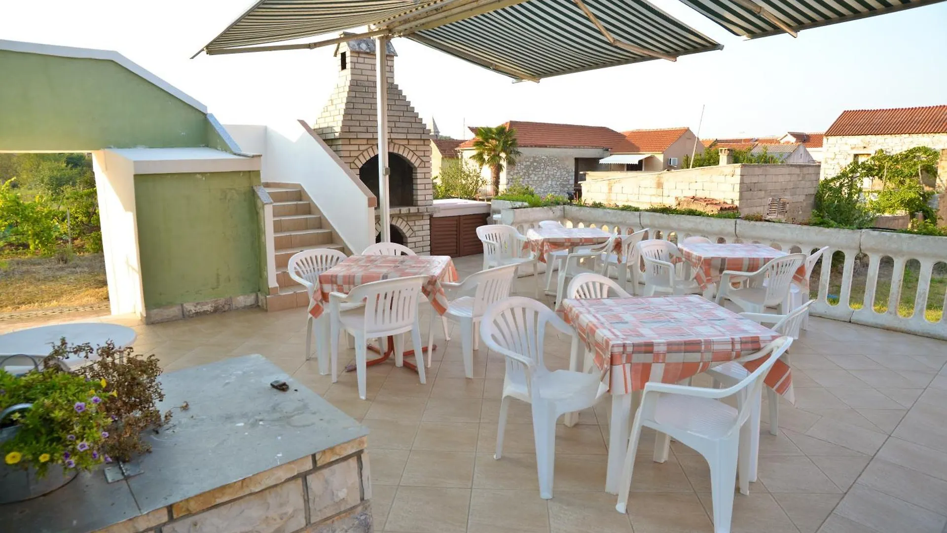 Apartments Lonic