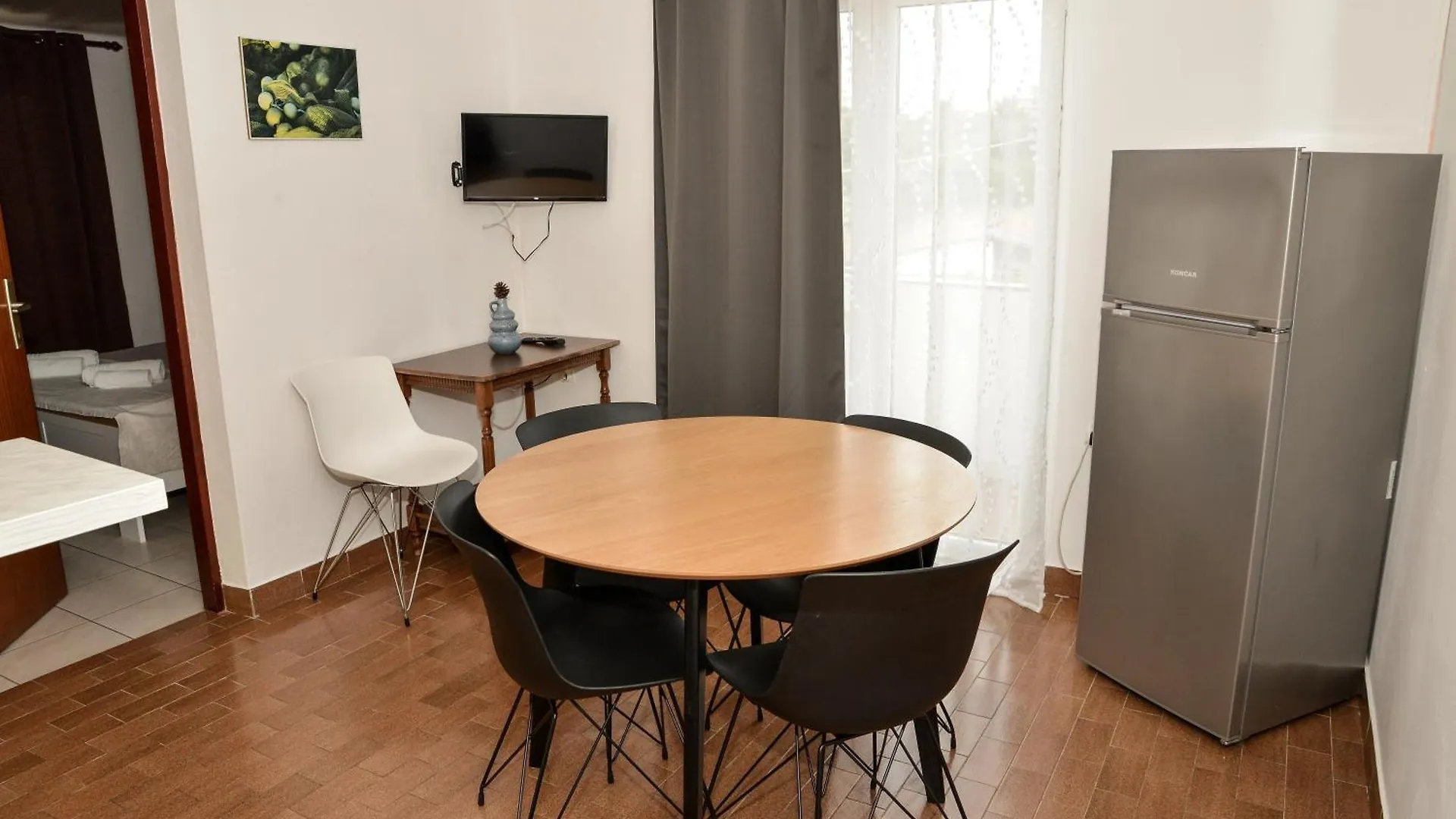 Apartments Lonic 0*, Kukljica Croatia